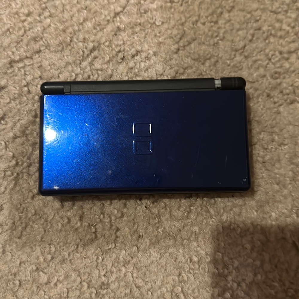 VINTAGE NINTENDO DS LITE